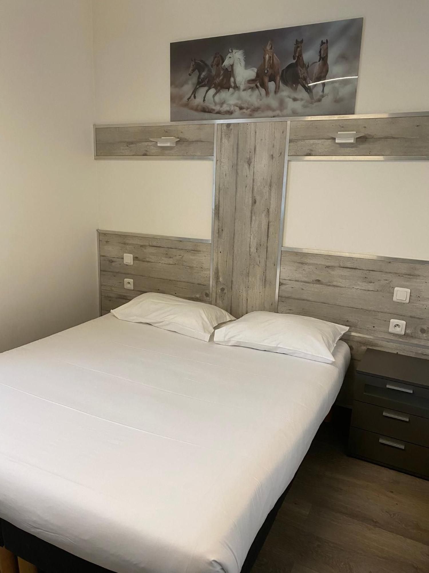 La Ferme Des Barmonts Aparthotel Villejuif